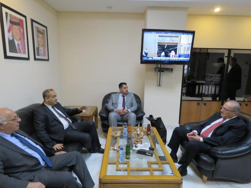 رييس-هيية-الاوراق-المالية-العراقية-يزور-بورصة-عمان
