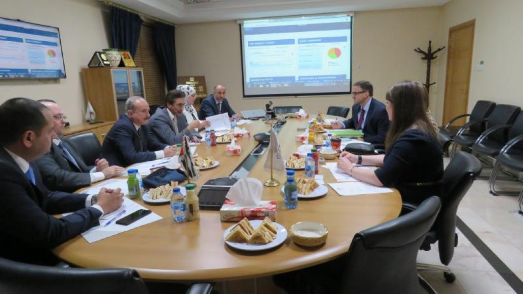 A-Delegation-from-USAID-Visits-the-Amman-Stock-Exc