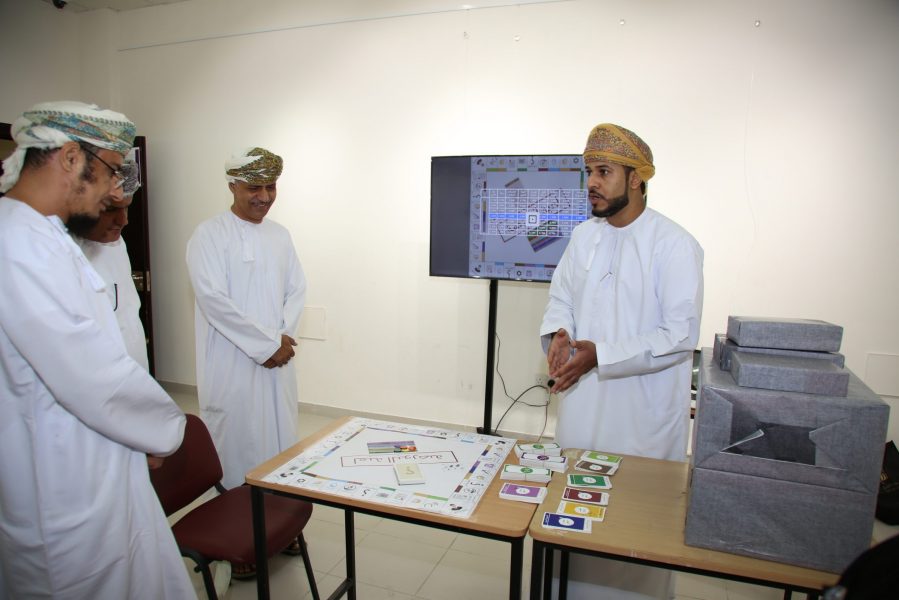 Muscat-Securities-Market-Forum-Concluded-at-Colleg
